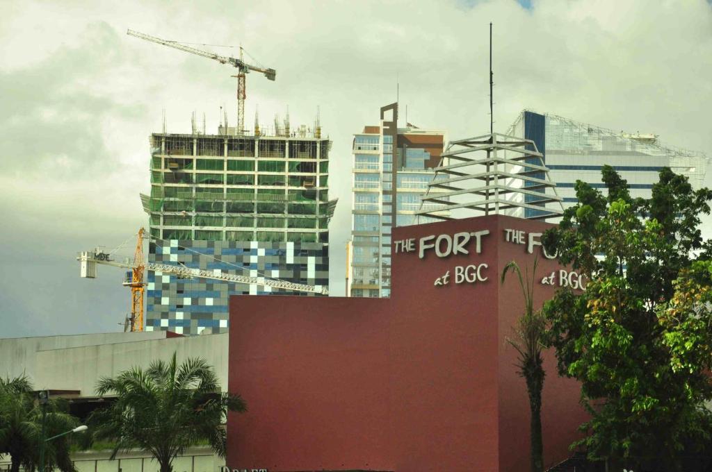 The Fort Budget Hotel- Bonifacio Global City Μακάτι Εξωτερικό φωτογραφία